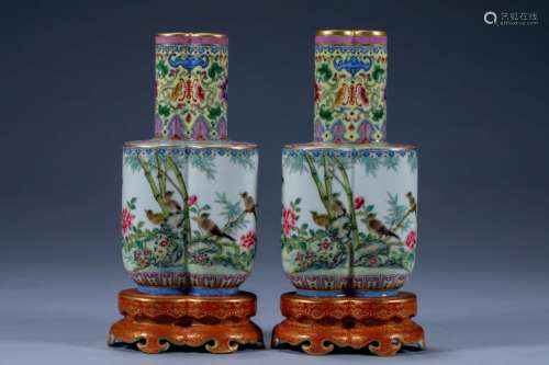 A pair of flower-and-bird conjoined vase in Qianlong style, ...