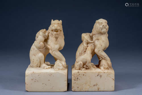 A pair of ancient Chinese white marble lion seats