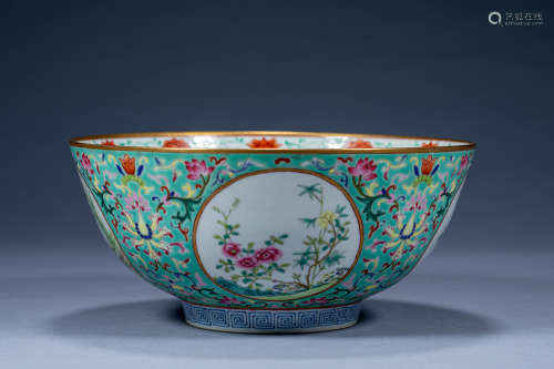 Chinese Qing Dynasty Jiaqing style pastel flower bowl