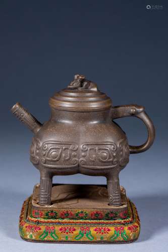 Ancient Chinese Chen Zhongmei four-legged purple clay teapot