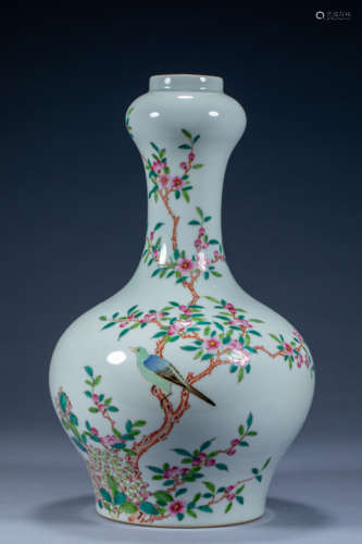 Chinese Qing Dynasty Yongzheng Style Garlic Vase