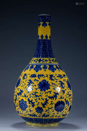 Chinese Qing Dynasty Qianlong Yellow Glazed Flower Jade Pot ...