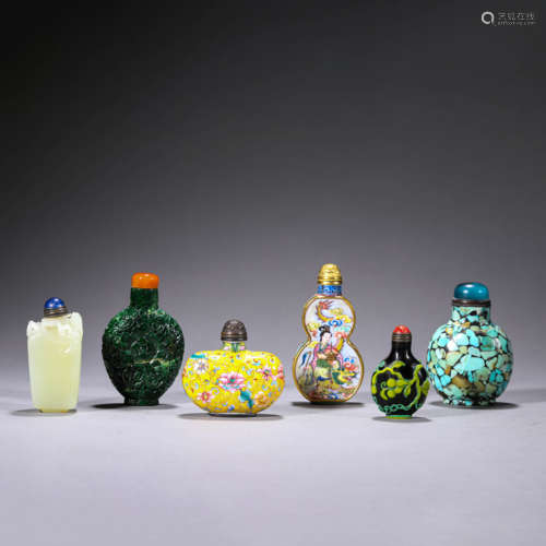 Set of Snuff Bottles