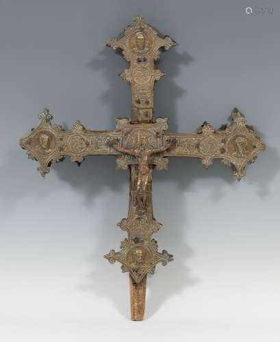 Processional cross; Spain, 16th century.Wooden core, gilded ...