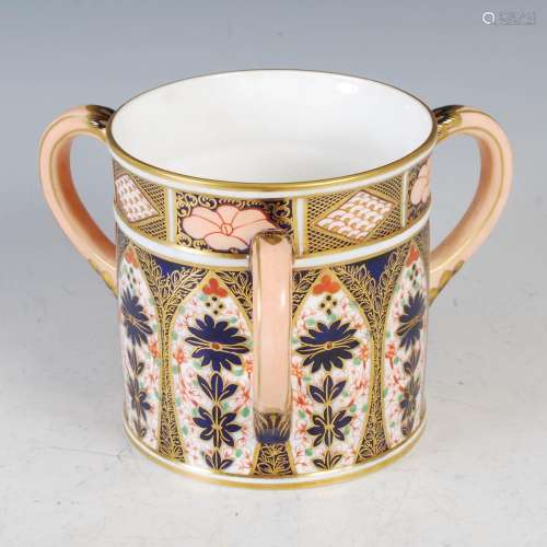 A 19th century Derby porcelain tyg, decorated in the Imari p...