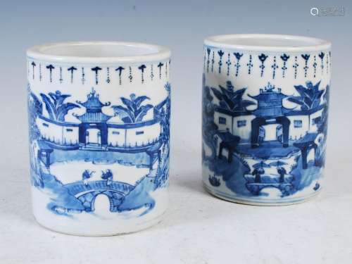 A pair of Chinese porcelain blue and white brush pots, Qing ...