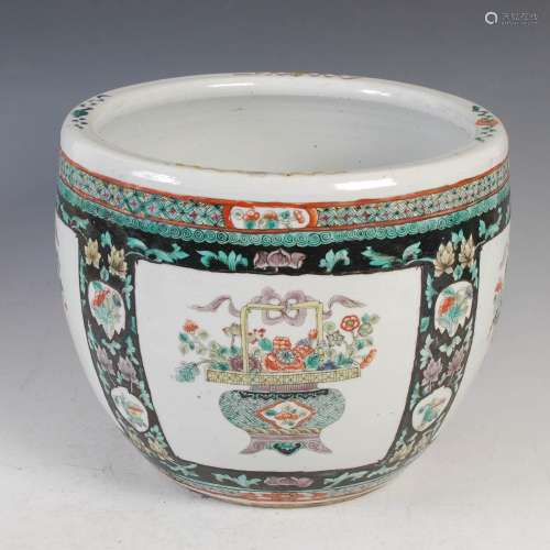 A Chinese porcelain famille verte jardiniere, Qing Dynasty, ...