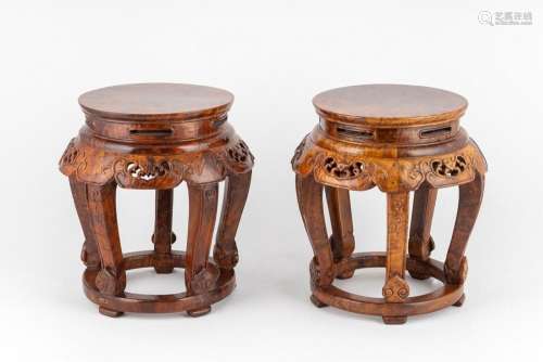 A pair of Chinese hardwood stands. 13 in. (33.02 cm.)