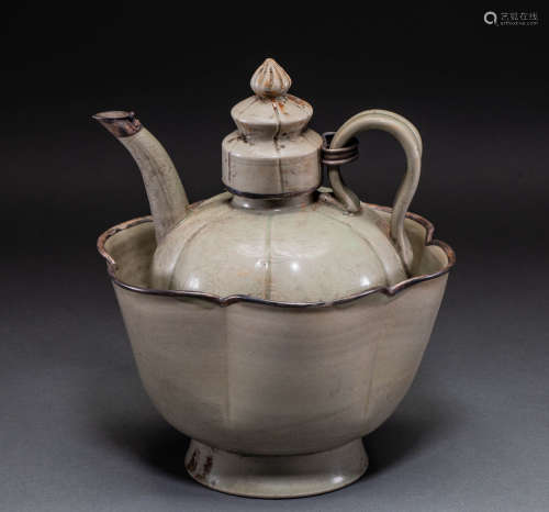 Chinese Yue kiln secret color porcelain warm wine bowl