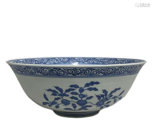 Guangxu blue and white folding branch flower pattern bowl