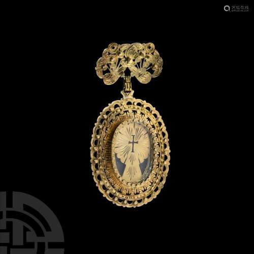 Indo-Portuguese Gold Reliquary Pendant