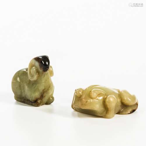 Two Jade Carvings of a Ram and a Toad