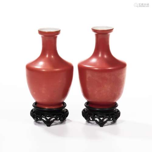 Pair of Monochrome Persimmon Red-glazed Vases