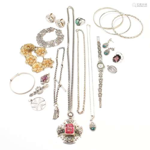 COLLECTION OF ANTIQUE & VINTAGE SILVER & WHITE METAL...