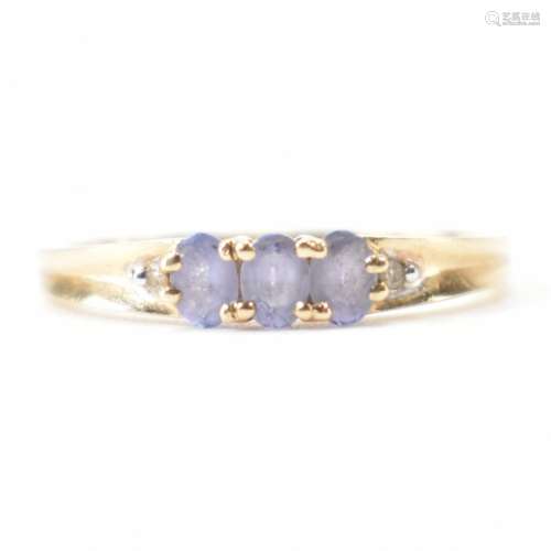 VINTAGE 9CT GOLD TANZANITE & DIAMOND RING