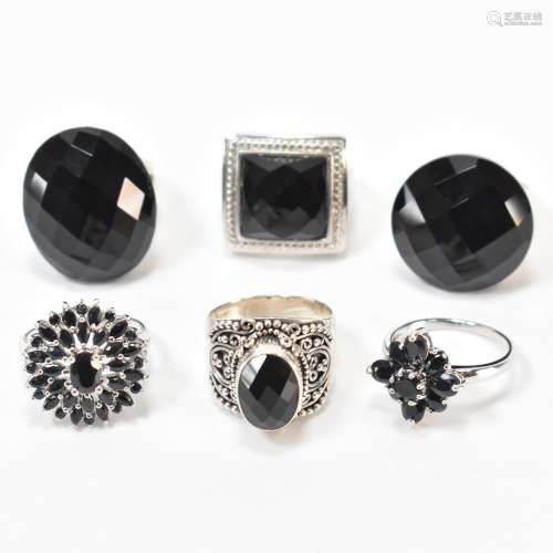 GROUP OF 925 SILVER BLACK STONE SET RINGS