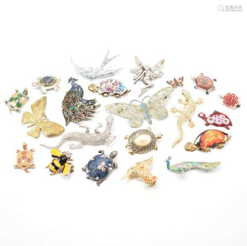 ASSORTED VINTAGE ANIMAL BROOCHES