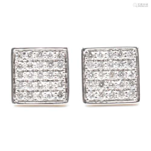 PAIR OF 9CT WHITE GOLD & DIAMOND STUD EARRINGS