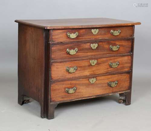 A George III mahogany bachelor's chest of four graduated oak...