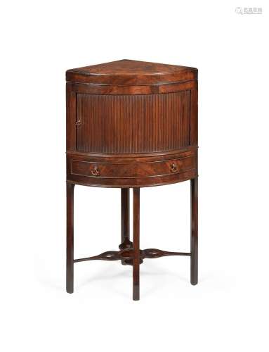 A GEORGE III MAHOGANY CORNER WASHSTAND, THRID QUARTER 18TH C...