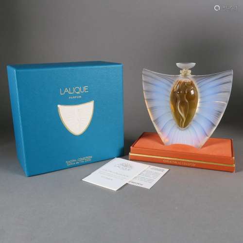 LALIQUE,<br />
Flacon de parfum, modèle "Sylphide"...