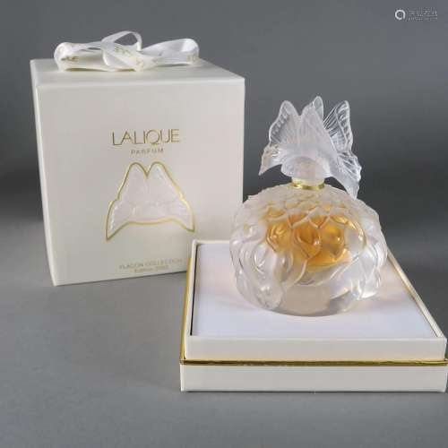 LALIQUE, <br />
Flacon de parfum, modèle "Butterfly&quo...