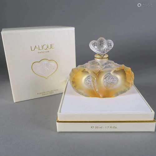 LALIQUE, <br />
Flacon de parfum, modèle "deux coeurs&q...