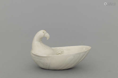 Song Ding white glazed wine-cup in form of a bird