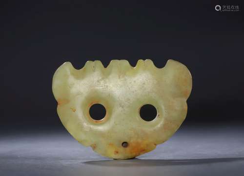 Shang jade carved monster-head ornament