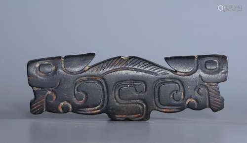 Shang period jade double-rabbit pendant