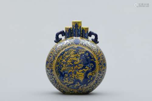 Qing Yellow ground moon-vase with blue dragon and phoenix