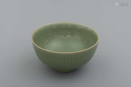 Ming Longquan celadon ceramic bowl