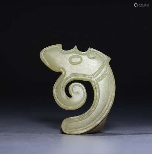 Weatern Zhou jade carved dragon