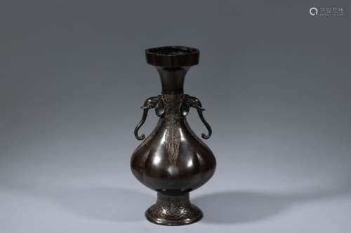 Ming bronz vase