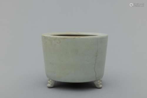 Yuan Longquan greenish ceramic tripot censer