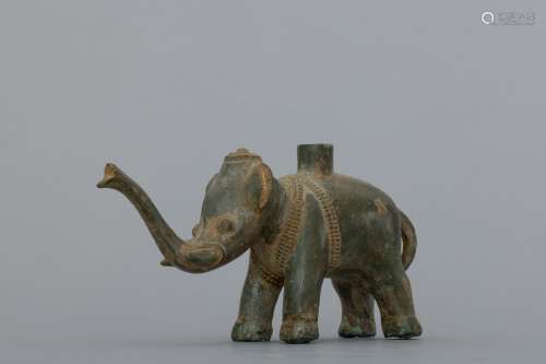 Tang bronze water container in form of an elephant