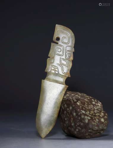 Shang jade dagger with handle in form of a dragon