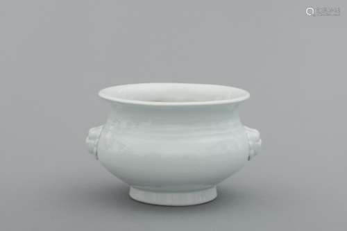 Qing white glazed porcelain censer