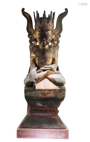 ANTIQUE CARVED WOODEN BUDDHA STATUE