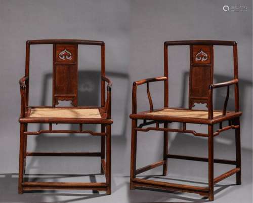 MING: A PAIR OF HUANGHUALI CHAIRS