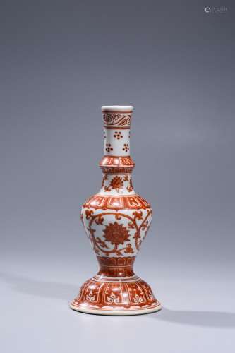MING DYNASTY:AN ALUM RED COLOR VASE