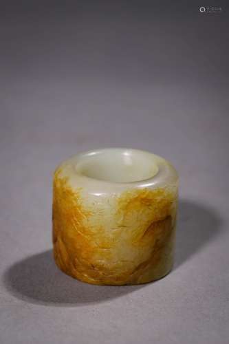 QING DYNASTY: A CARVED WHITE AJDE ARCHER'S RING