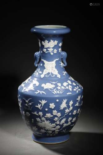 Qing: A Blue & White Vase