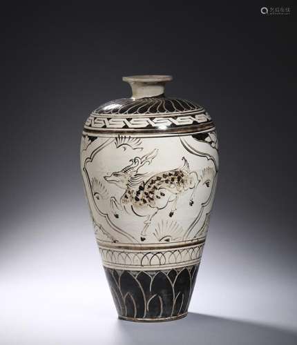 SONG: A CIZHOU TYPE MEIPING VASE