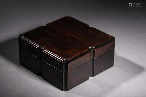 QING: A ZITAN SQUARE BOX