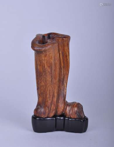 QING: A CARVED AGARWOOD ORNAMENT