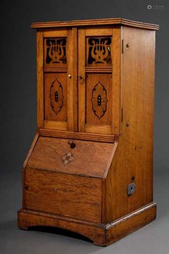Klingsor gramophone in oak case,