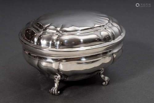 Baroque sugar bowl in oval form w