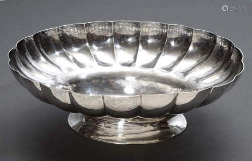 Martellated fruit bowl in oval fo