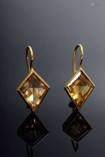 Modern pair of yellow gold 585 ea